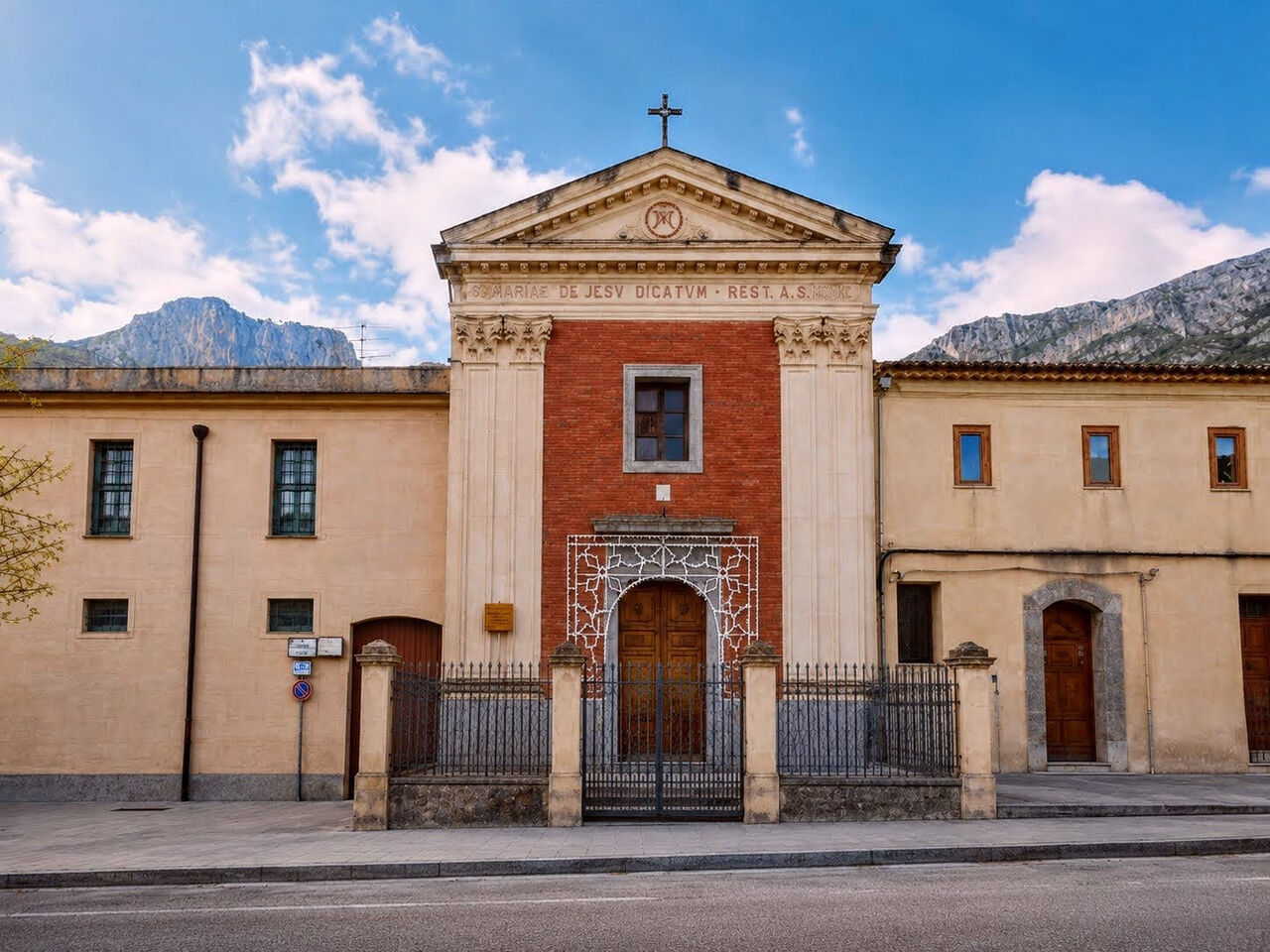 Santa Maria di Gesù Church